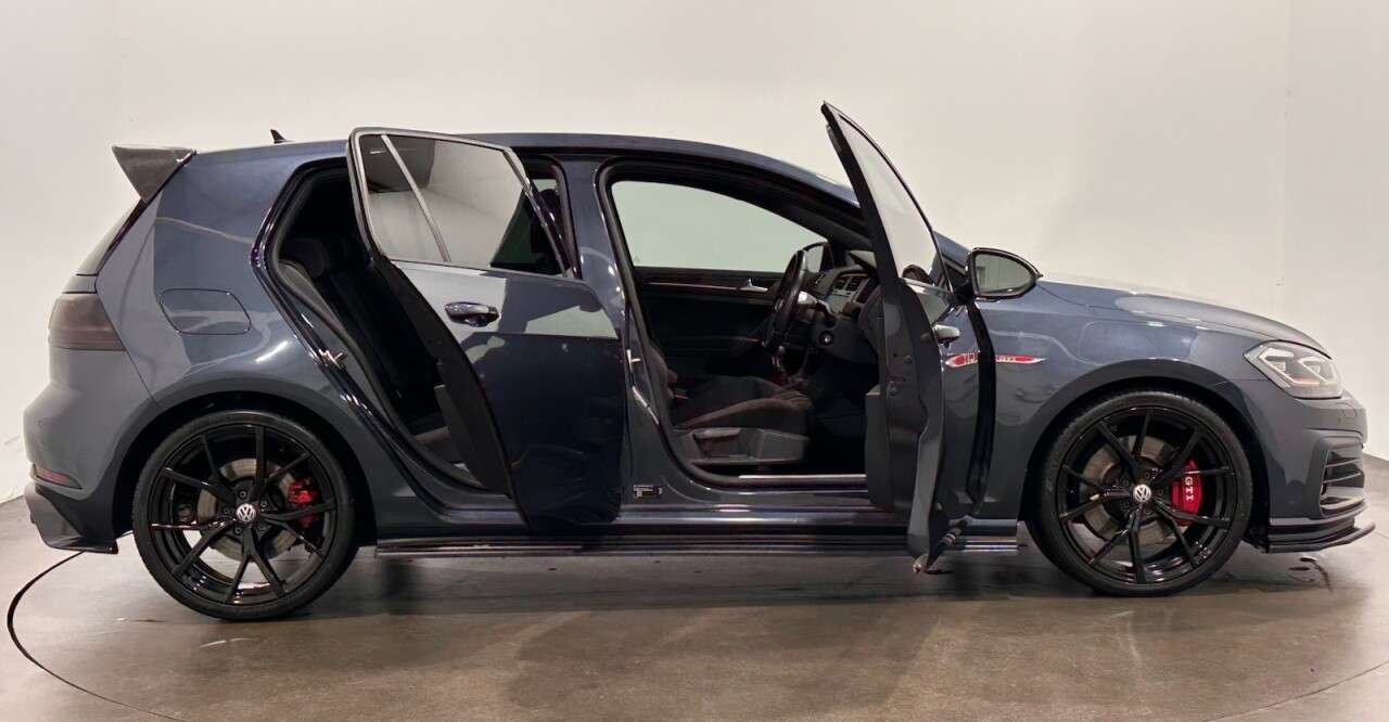 2019 VOLKSWAGEN GOLF 2019 VOLKSWAGEN GOLF