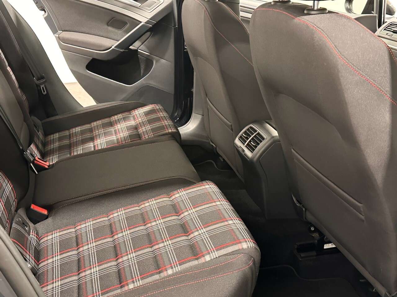 2019 VOLKSWAGEN GOLF 2019 VOLKSWAGEN GOLF