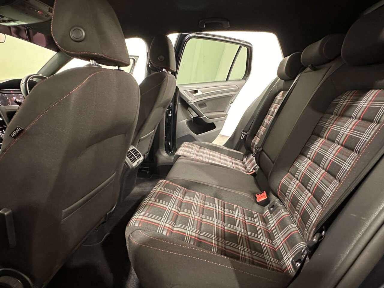 2019 VOLKSWAGEN GOLF 2019 VOLKSWAGEN GOLF