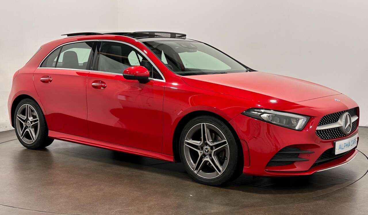 A 2018 MERCEDES-BENZ A-CLASS 1.3 A200 AMG Line (Premium Plus) Hatchback 5dr Petrol 7G-DCT Euro 6 (s/s) ( A 2018 MERCEDES-BENZ A-CLASS 1.3 A200 AMG Line (Premium Plus) Hatchback 5dr Petrol 7G-DCT Euro 6 (s/s) (