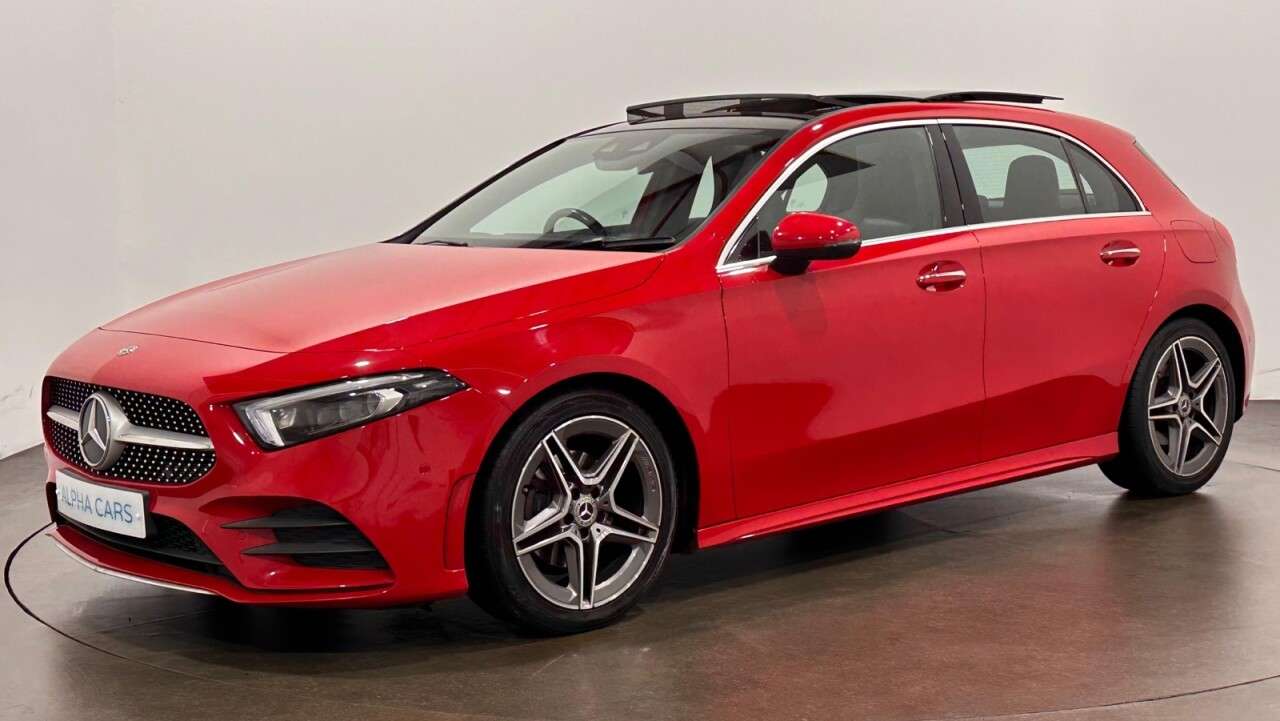 A 2018 MERCEDES-BENZ A-CLASS 1.3 A200 AMG Line (Premium Plus) Hatchback 5dr Petrol 7G-DCT Euro 6 (s/s) ( A 2018 MERCEDES-BENZ A-CLASS 1.3 A200 AMG Line (Premium Plus) Hatchback 5dr Petrol 7G-DCT Euro 6 (s/s) (