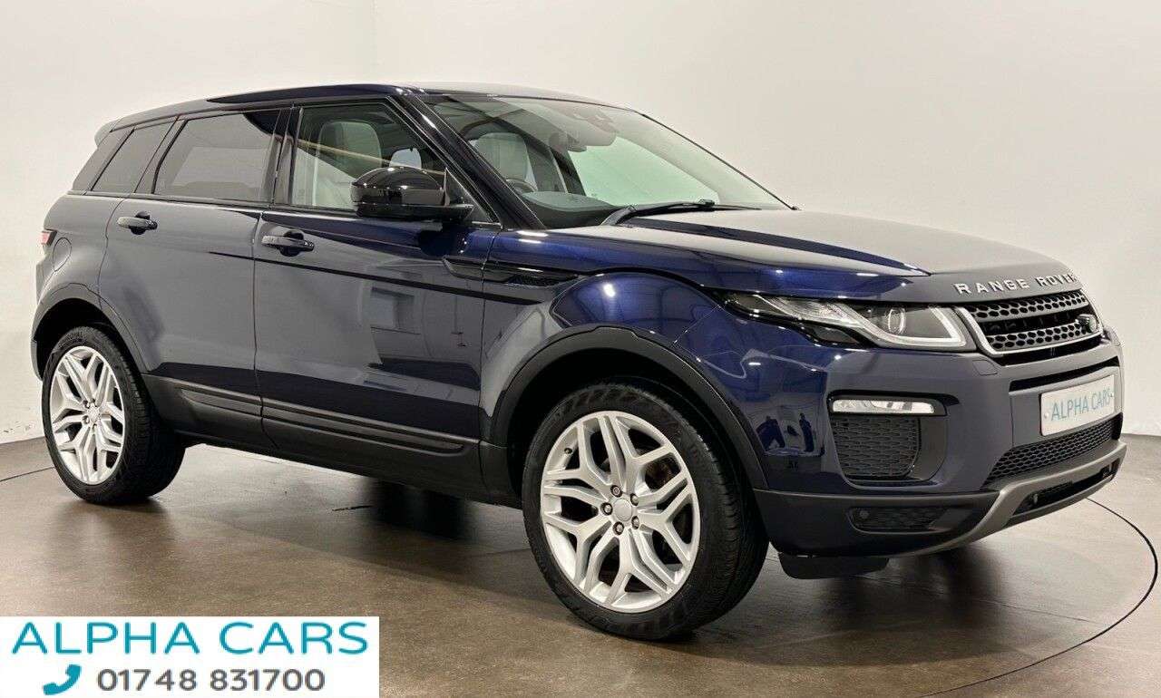 A 2016 LAND ROVER RANGE ROVER EVOQUE 2.0 TD4 SE Tech SUV 5dr Diesel Manual 4WD Euro 6 (s/s) (180 ps) Cirrus Leat A 2016 LAND ROVER RANGE ROVER EVOQUE 2.0 TD4 SE Tech SUV 5dr Diesel Manual 4WD Euro 6 (s/s) (180 ps) Cirrus Leat