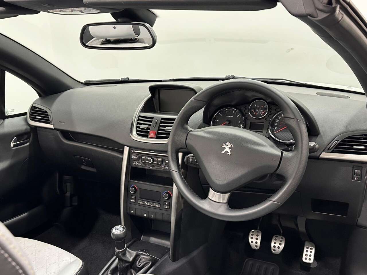 2014 PEUGEOT 207 2014 PEUGEOT 207