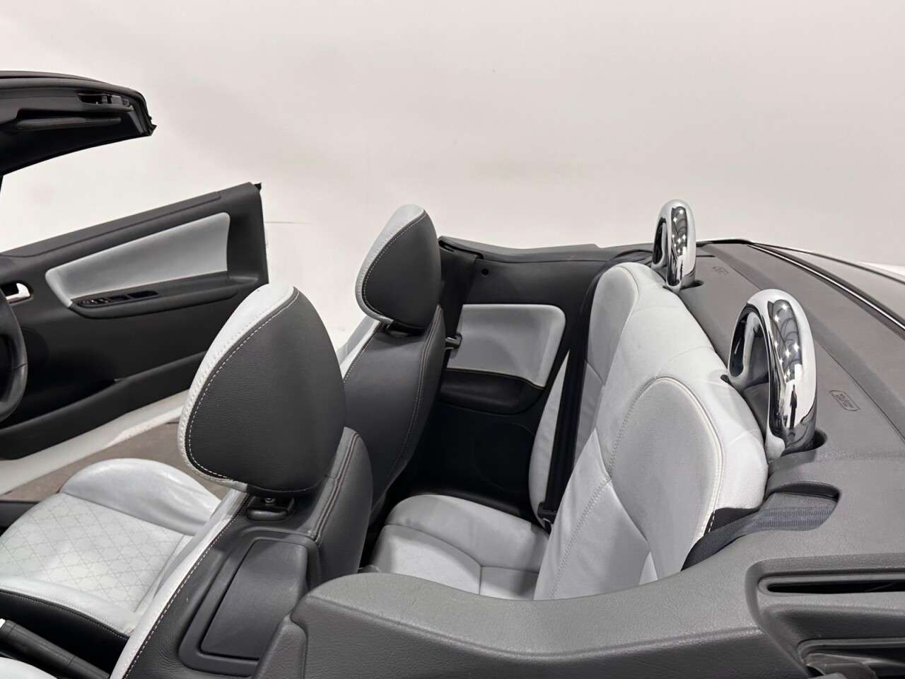 2014 PEUGEOT 207 2014 PEUGEOT 207