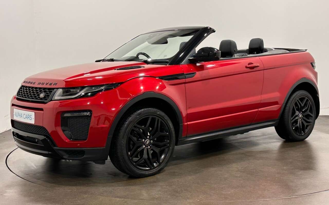 A 2017 LAND ROVER RANGE ROVER EVOQUE 2.0 TD4 HSE Dynamic Convertible 2dr Diesel Auto 4WD Euro 6 (s/s) (180 ps) 1 A 2017 LAND ROVER RANGE ROVER EVOQUE 2.0 TD4 HSE Dynamic Convertible 2dr Diesel Auto 4WD Euro 6 (s/s) (180 ps) 1
