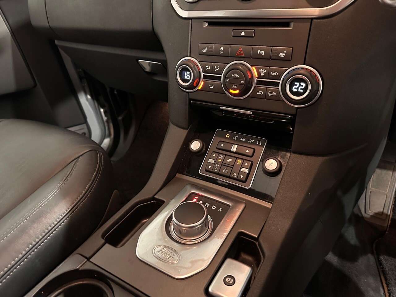 2016 LAND ROVER DISCOVERY 4 2016 LAND ROVER DISCOVERY 4