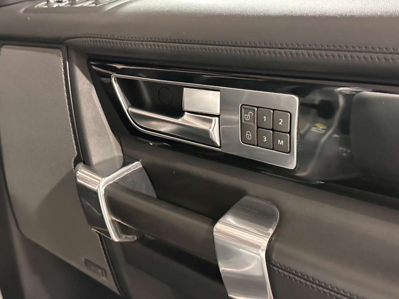 2016 LAND ROVER DISCOVERY 4 2016 LAND ROVER DISCOVERY 4