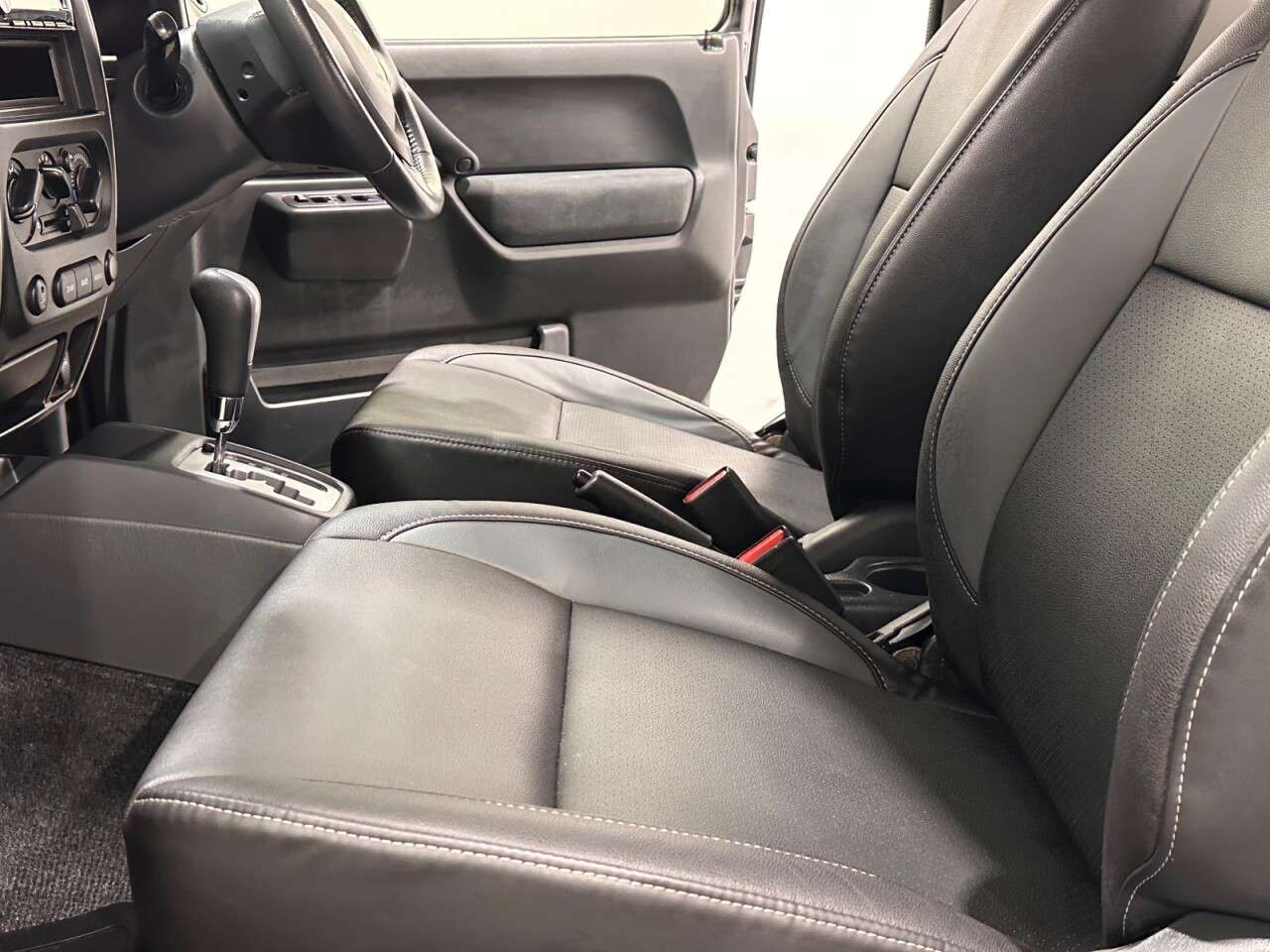 2017 SUZUKI JIMNY 2017 SUZUKI JIMNY