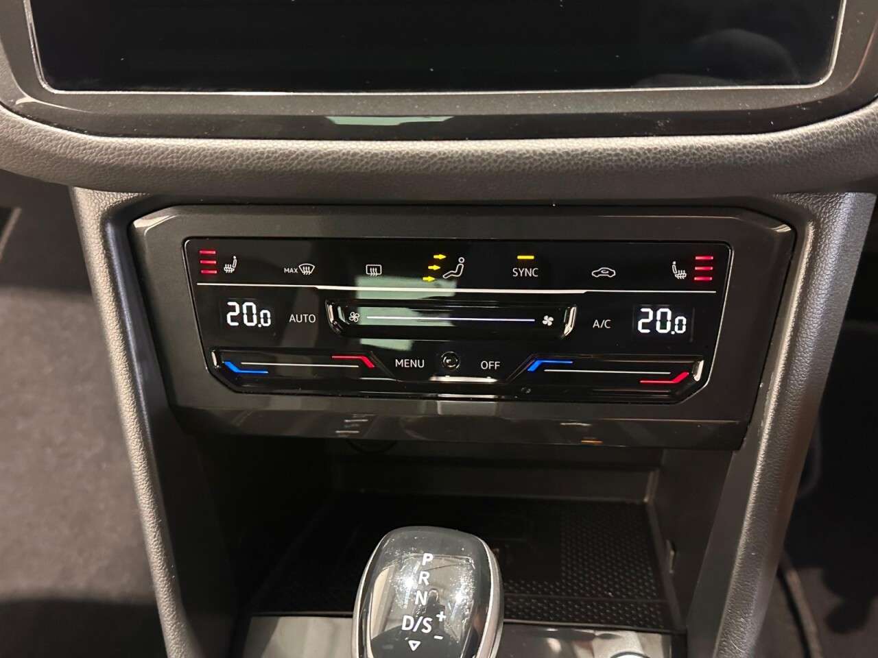 2021 VOLKSWAGEN TIGUAN 2021 VOLKSWAGEN TIGUAN