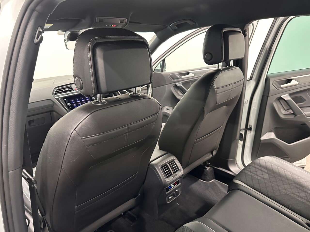 2021 VOLKSWAGEN TIGUAN 2021 VOLKSWAGEN TIGUAN