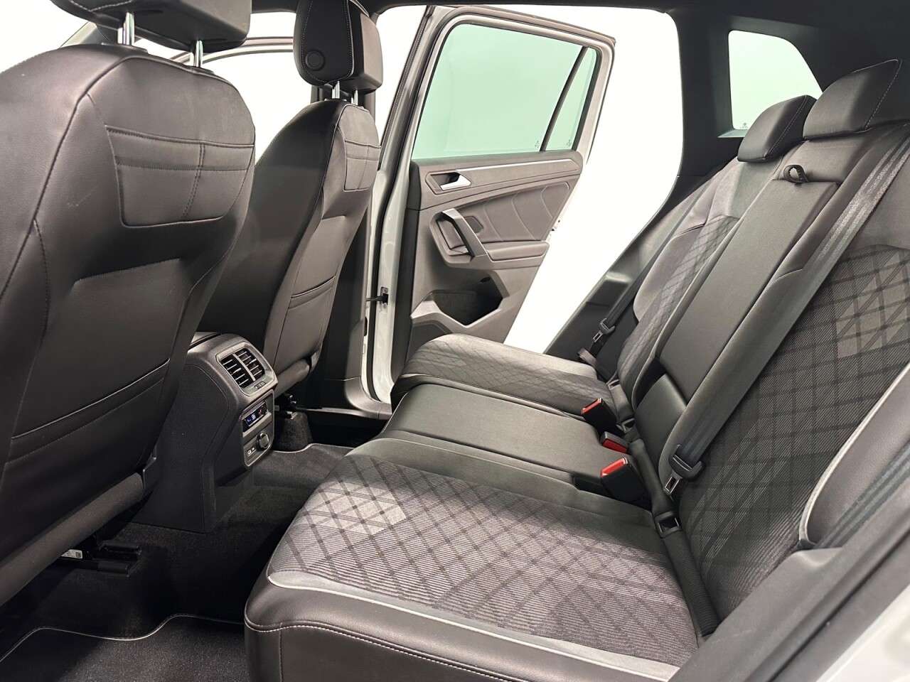 2021 VOLKSWAGEN TIGUAN 2021 VOLKSWAGEN TIGUAN