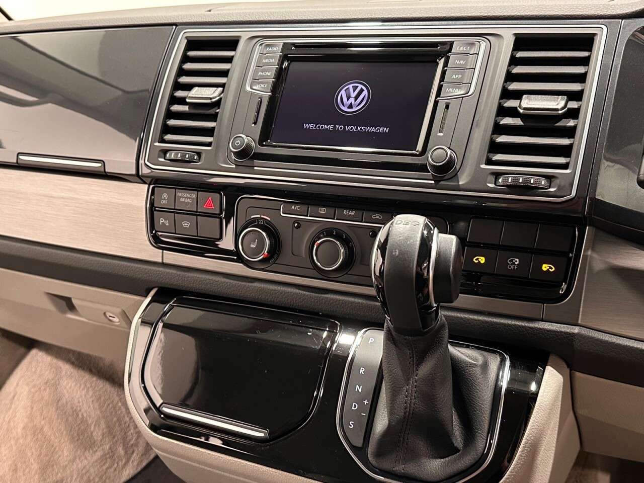 2019 VOLKSWAGEN CARAVELLE 2019 VOLKSWAGEN CARAVELLE