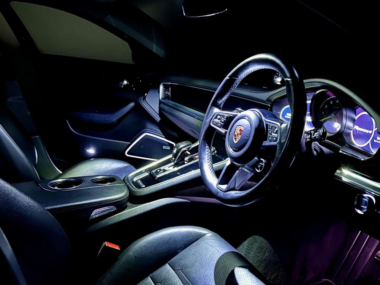 2020 PORSCHE PANAMERA 2020 PORSCHE PANAMERA