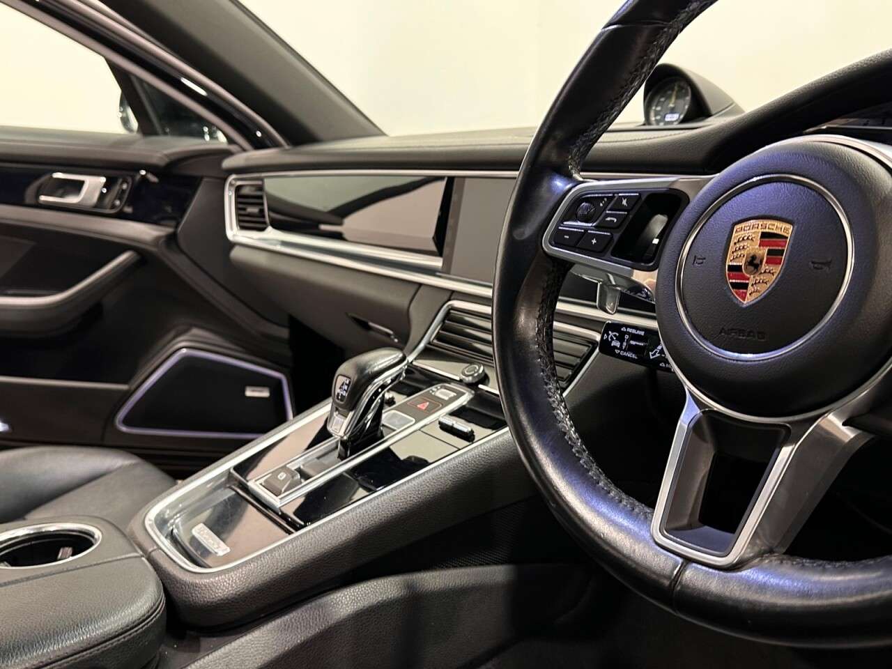 2020 PORSCHE PANAMERA 2020 PORSCHE PANAMERA