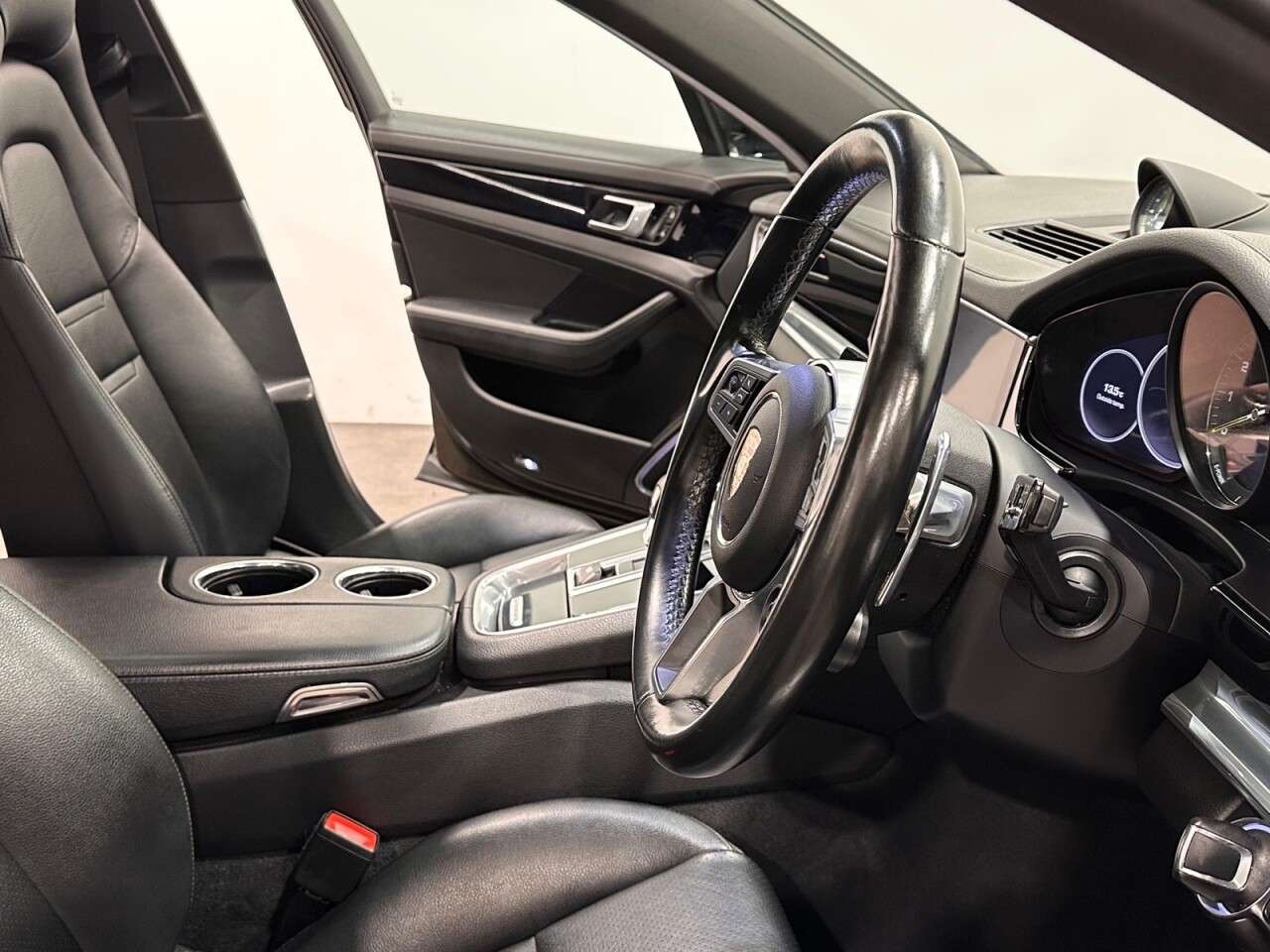 2020 PORSCHE PANAMERA 2020 PORSCHE PANAMERA