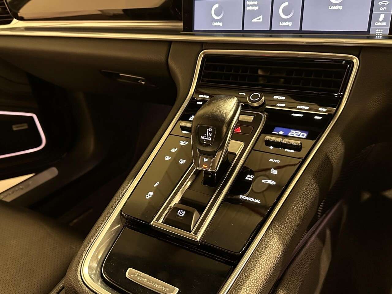 2020 PORSCHE PANAMERA 2020 PORSCHE PANAMERA