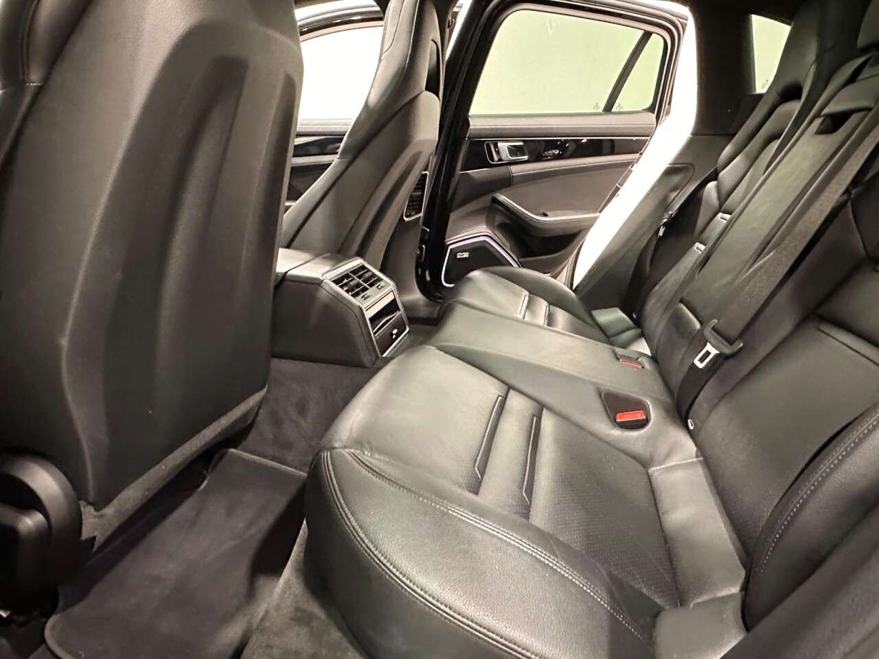 2020 PORSCHE PANAMERA 2020 PORSCHE PANAMERA