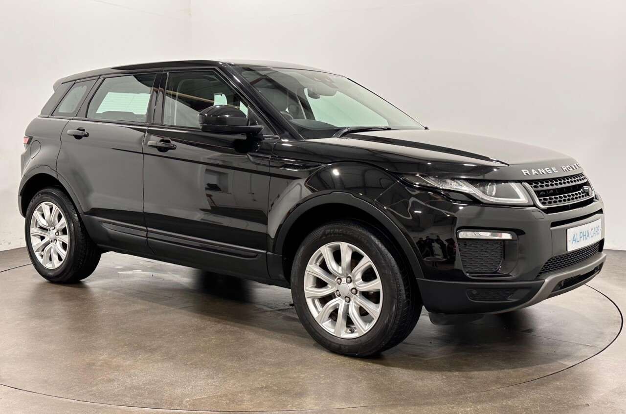 A 2016 LAND ROVER RANGE ROVER EVOQUE 2.0 eD4 SE Tech SUV 5dr Diesel Manual FWD Euro 6 (s/s) (150 ps) 4WD Euro 6 A 2016 LAND ROVER RANGE ROVER EVOQUE 2.0 eD4 SE Tech SUV 5dr Diesel Manual FWD Euro 6 (s/s) (150 ps) 4WD Euro 6