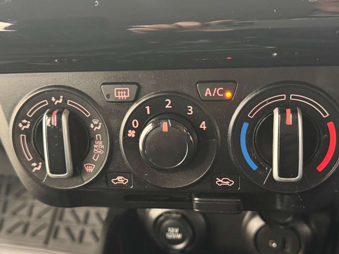 2021 SUZUKI SWIFT 2021 SUZUKI SWIFT