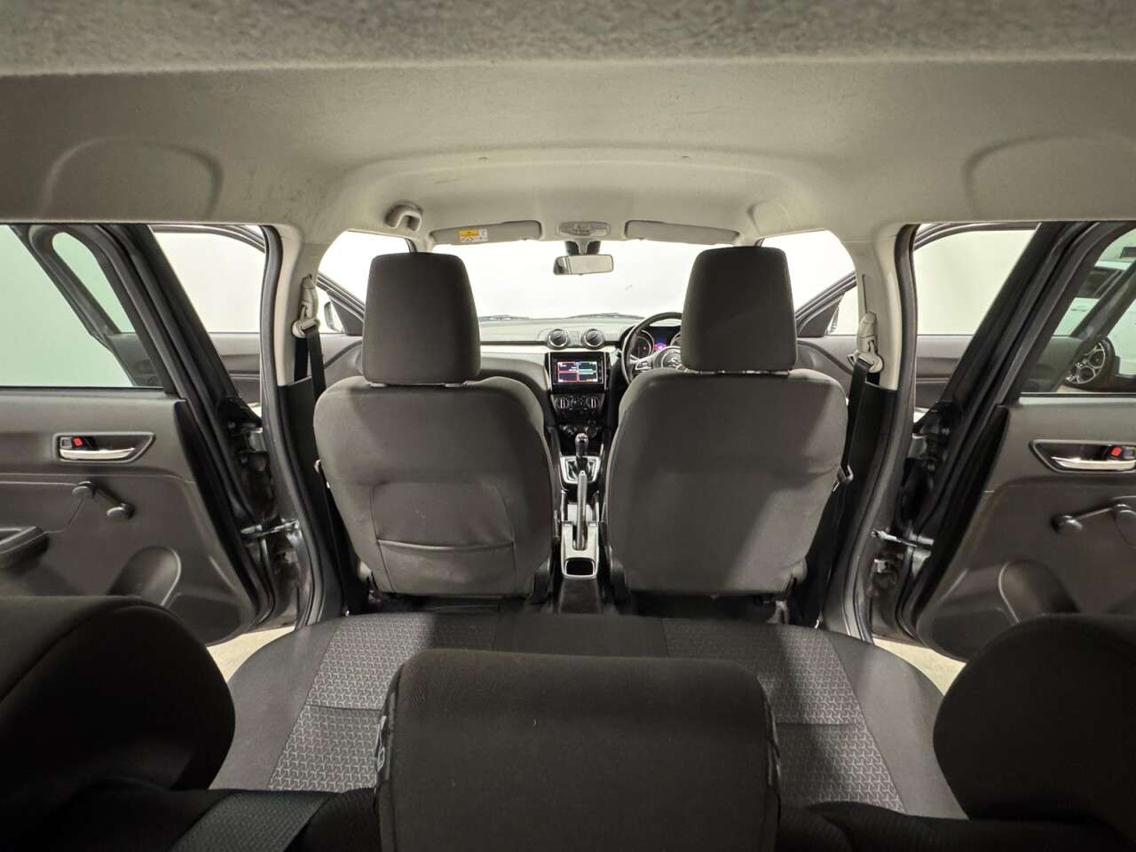 2021 SUZUKI SWIFT 2021 SUZUKI SWIFT