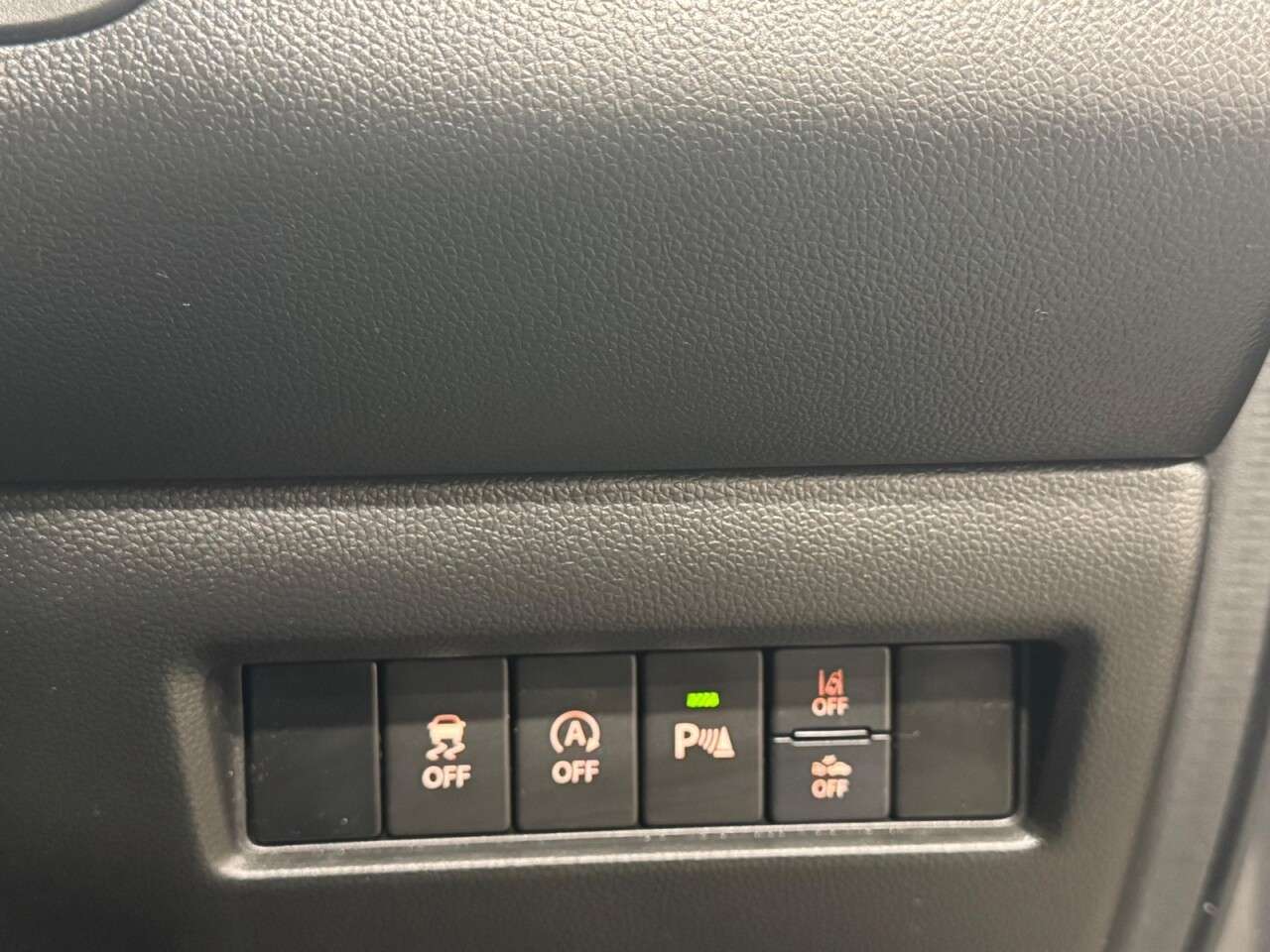 2021 SUZUKI SWIFT 2021 SUZUKI SWIFT