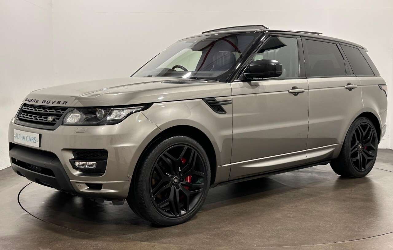 A 2017 LAND ROVER RANGE ROVER SPORT 3.0 SD V6 Autobiography Dynamic SUV 5dr Diesel Auto 4WD Euro 6 (s/s) (306 p A 2017 LAND ROVER RANGE ROVER SPORT 3.0 SD V6 Autobiography Dynamic SUV 5dr Diesel Auto 4WD Euro 6 (s/s) (306 p