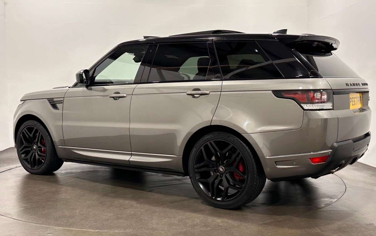 A 2017 LAND ROVER RANGE ROVER SPORT 3.0 SD V6 Autobiography Dynamic SUV 5dr Diesel Auto 4WD Euro 6 (s/s) (306 p A 2017 LAND ROVER RANGE ROVER SPORT 3.0 SD V6 Autobiography Dynamic SUV 5dr Diesel Auto 4WD Euro 6 (s/s) (306 p