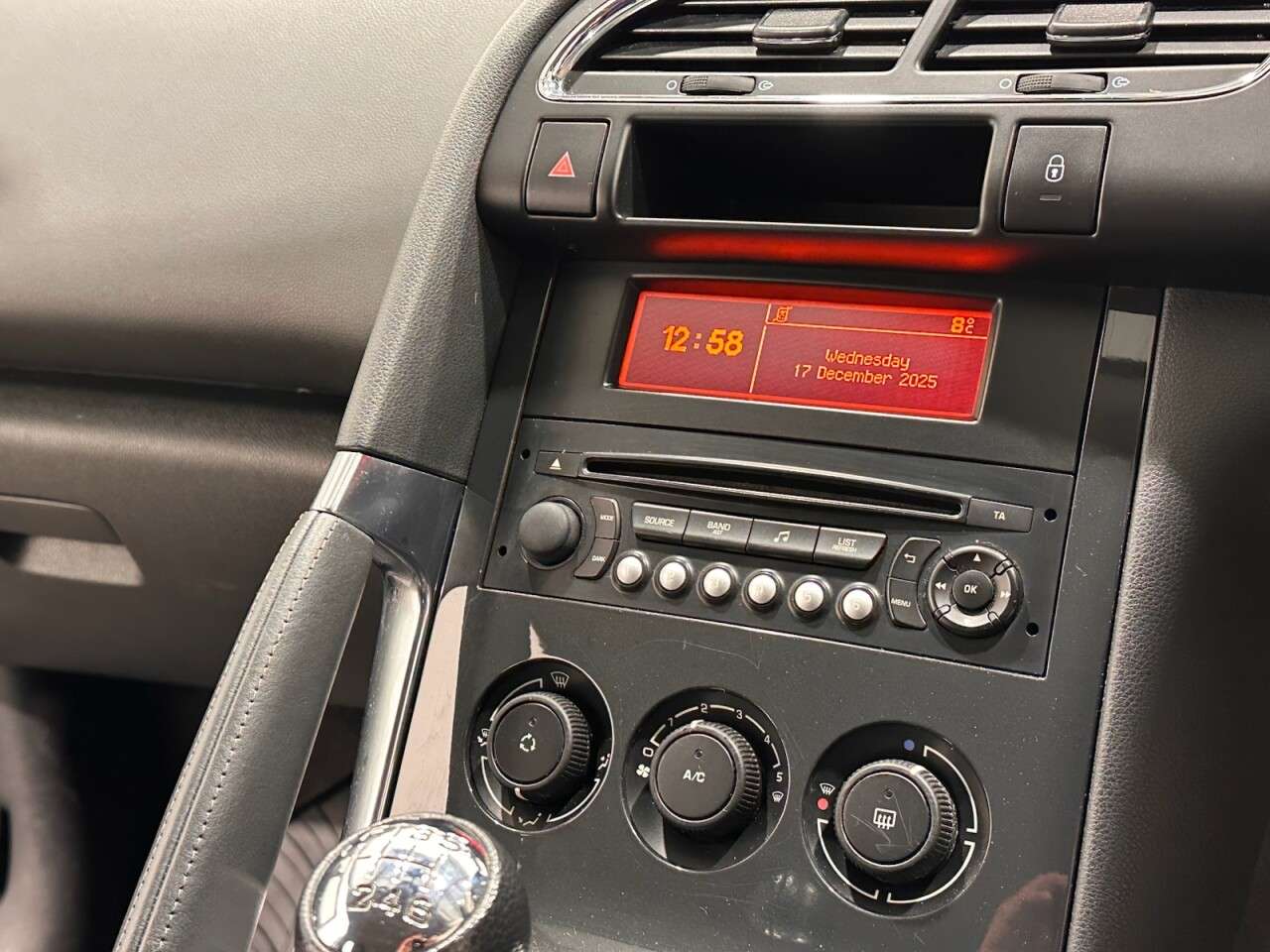 2013 PEUGEOT 3008 2013 PEUGEOT 3008