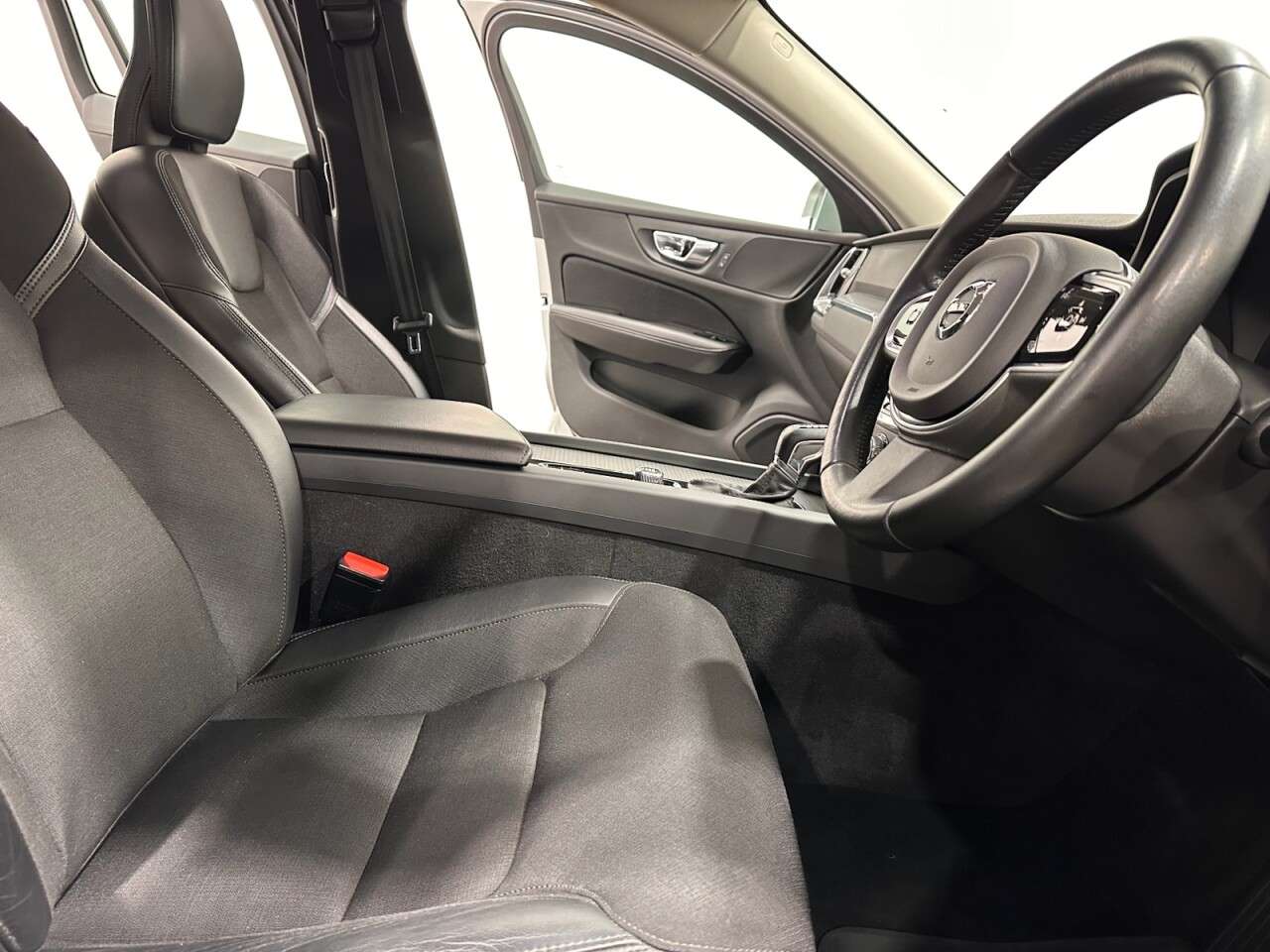 2019 VOLVO V60 CROSS COUNTRY 2019 VOLVO V60 CROSS COUNTRY