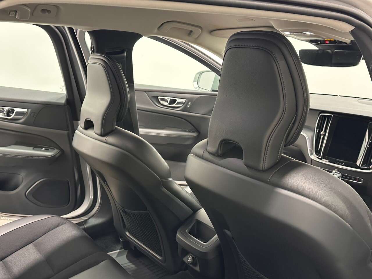 2019 VOLVO V60 CROSS COUNTRY 2019 VOLVO V60 CROSS COUNTRY