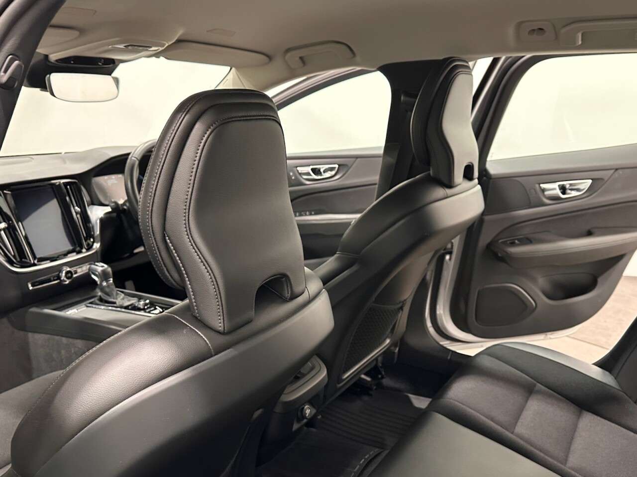 2019 VOLVO V60 CROSS COUNTRY 2019 VOLVO V60 CROSS COUNTRY