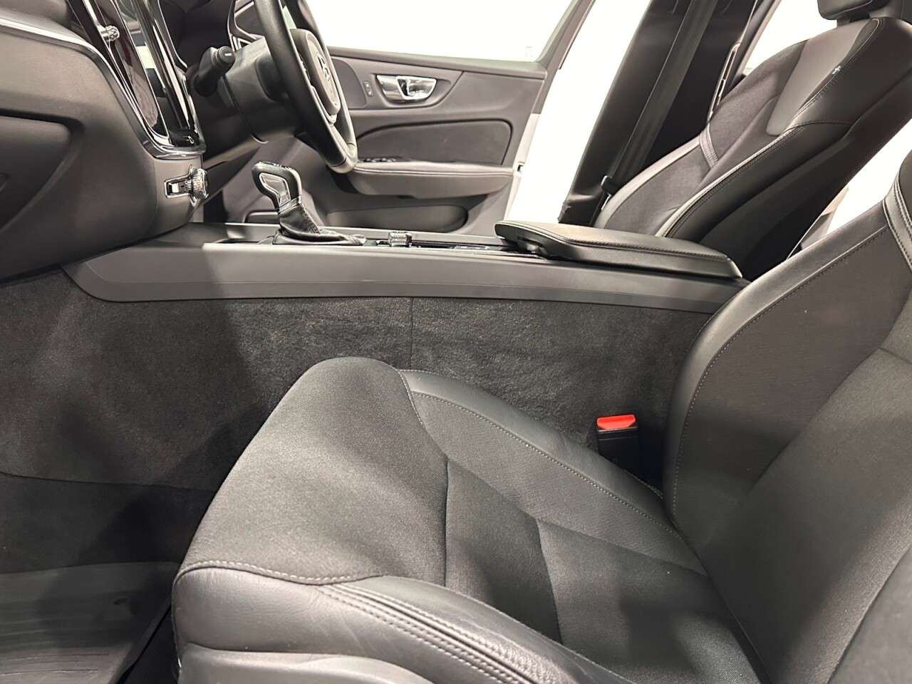 2019 VOLVO V60 CROSS COUNTRY 2019 VOLVO V60 CROSS COUNTRY