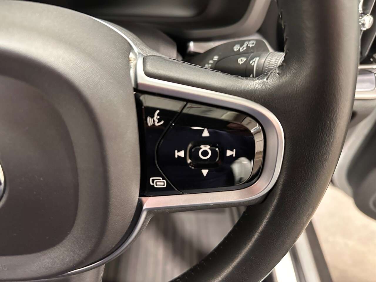 2019 VOLVO V60 CROSS COUNTRY 2019 VOLVO V60 CROSS COUNTRY