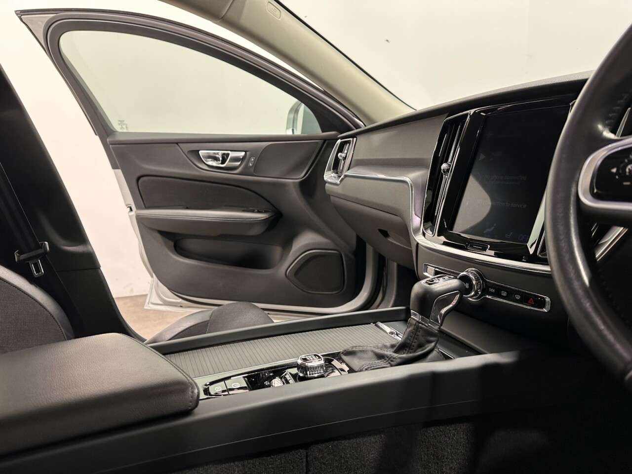 2019 VOLVO V60 CROSS COUNTRY 2019 VOLVO V60 CROSS COUNTRY