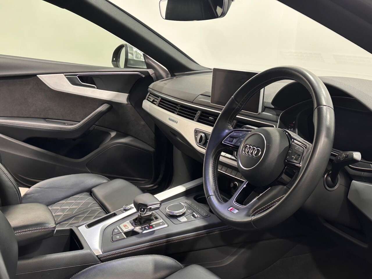 2018 AUDI S5 2018 AUDI S5
