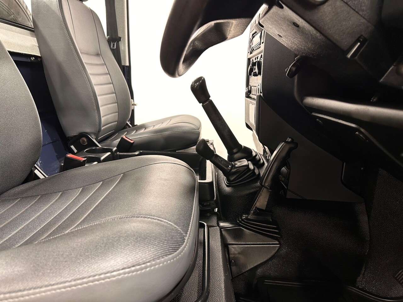 2012 LAND ROVER DEFENDER 2012 LAND ROVER DEFENDER