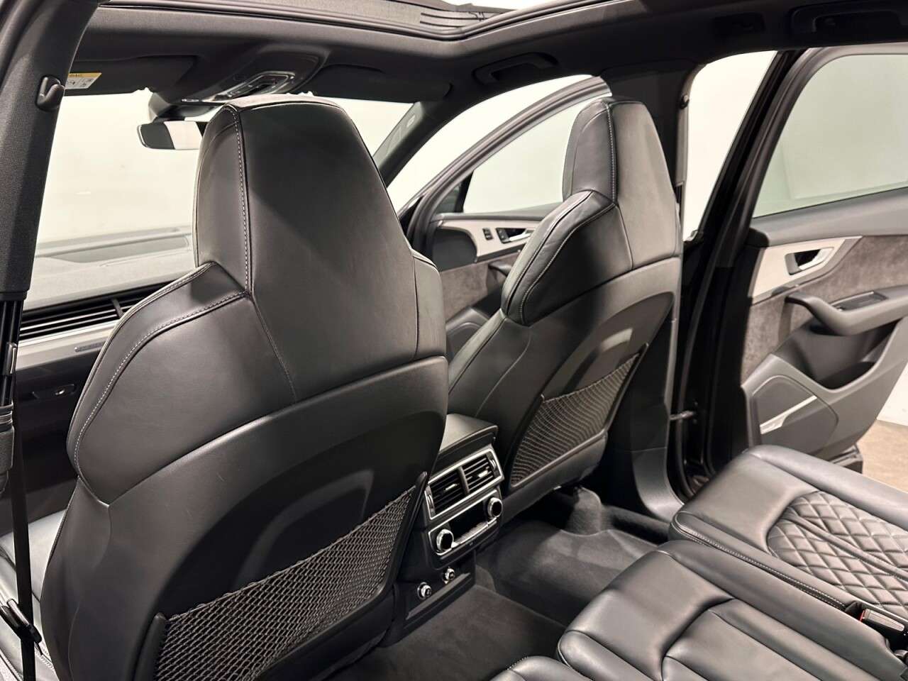 2017 AUDI SQ7 2017 AUDI SQ7