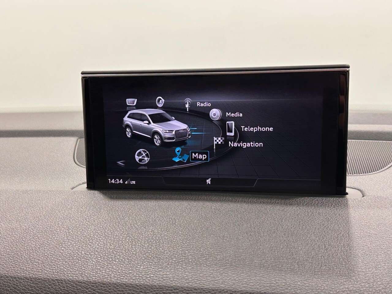 2017 AUDI SQ7 2017 AUDI SQ7