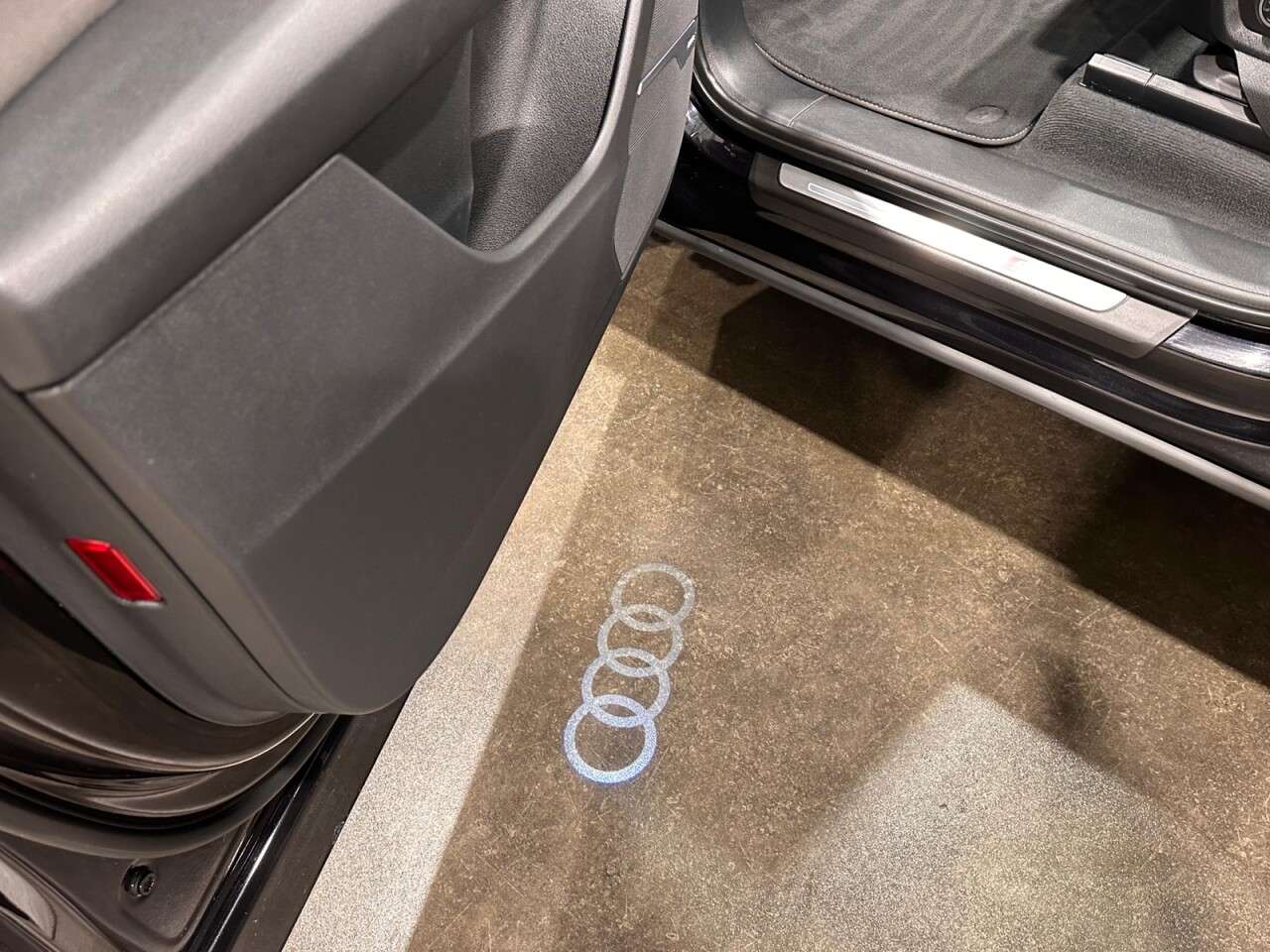 2017 AUDI SQ7 2017 AUDI SQ7