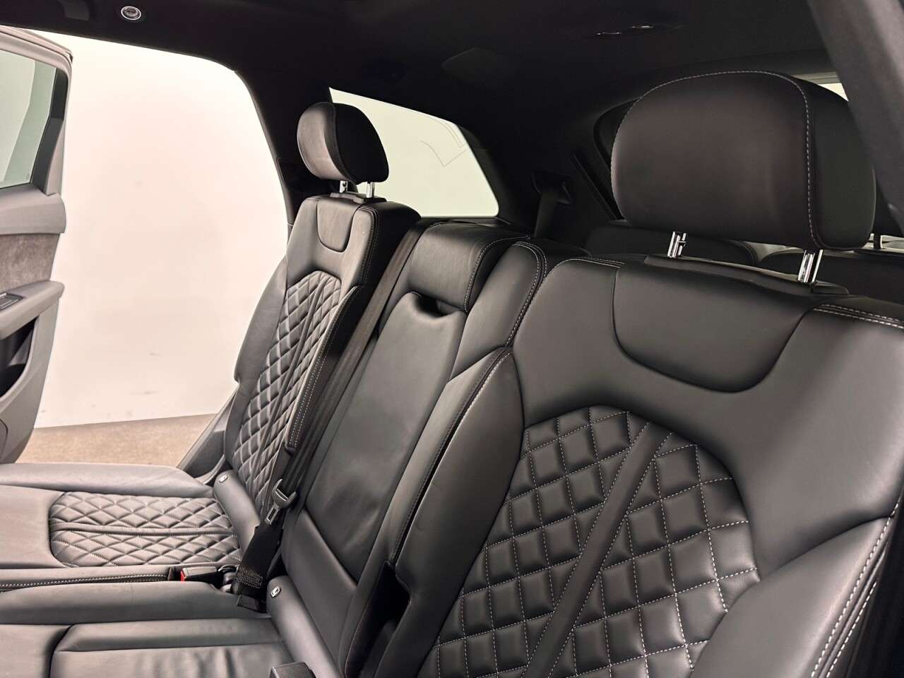 2017 AUDI SQ7 2017 AUDI SQ7