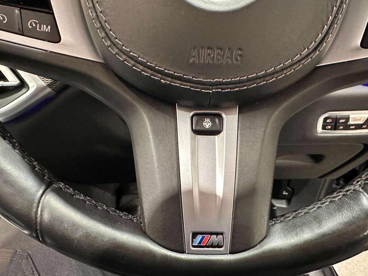 2020 BMW X6 2020 BMW X6