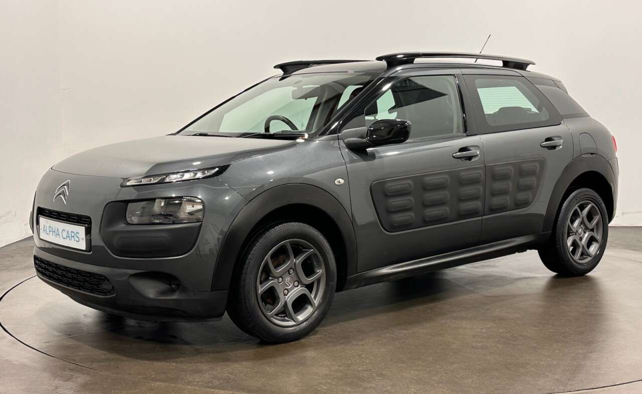 A 2015 CITROEN C4 CACTUS 1.6 BlueHDi Feel Hatchback 5dr Diesel Manual Euro 6 (s/s) (100 ps) A 2015 CITROEN C4 CACTUS 1.6 BlueHDi Feel Hatchback 5dr Diesel Manual Euro 6 (s/s) (100 ps)