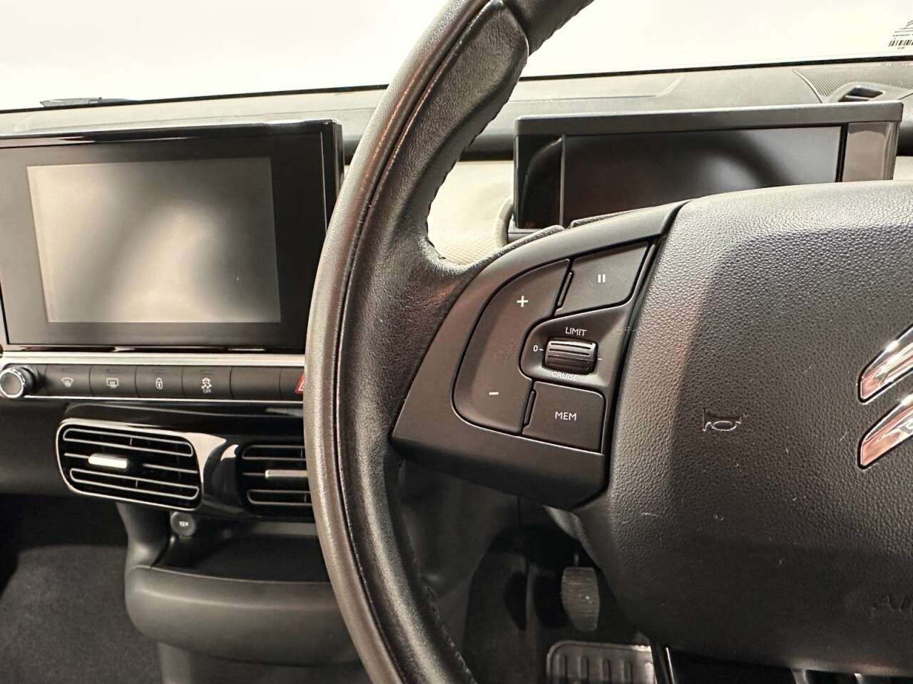 2015 CITROEN C4 CACTUS 2015 CITROEN C4 CACTUS