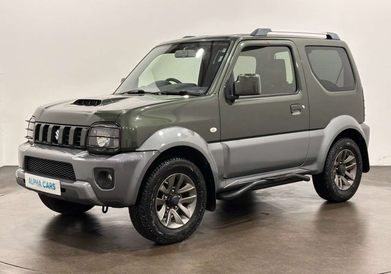 A 2017 SUZUKI JIMNY 1.3 VVT SZ4 SUV 3dr Petrol Auto 4WD Euro 6 (85 ps) A 2017 SUZUKI JIMNY 1.3 VVT SZ4 SUV 3dr Petrol Auto 4WD Euro 6 (85 ps)