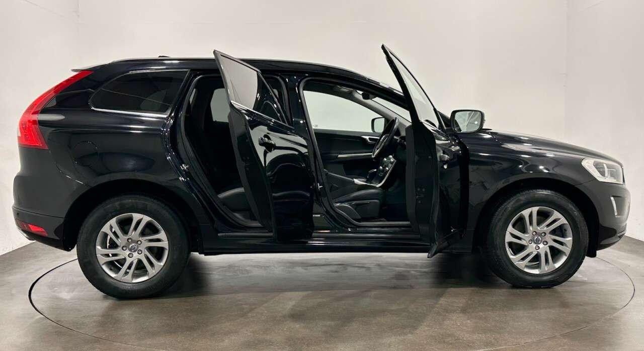 2015 VOLVO XC60 2015 VOLVO XC60