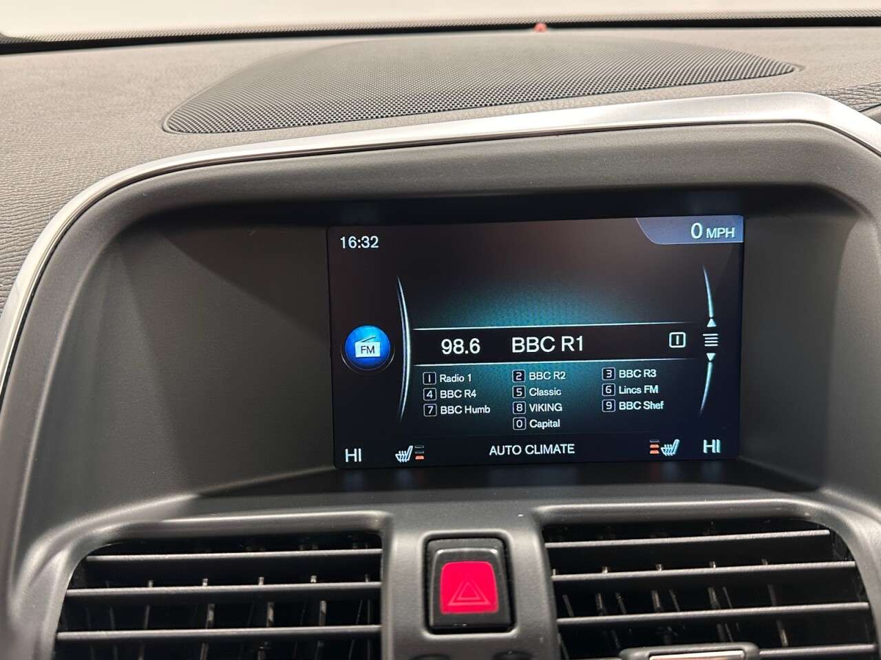 2015 VOLVO XC60 2015 VOLVO XC60