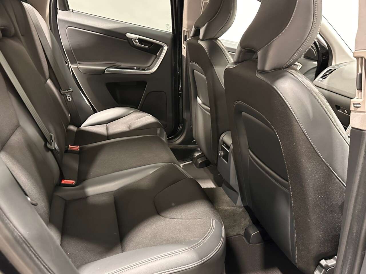 2015 VOLVO XC60 2015 VOLVO XC60