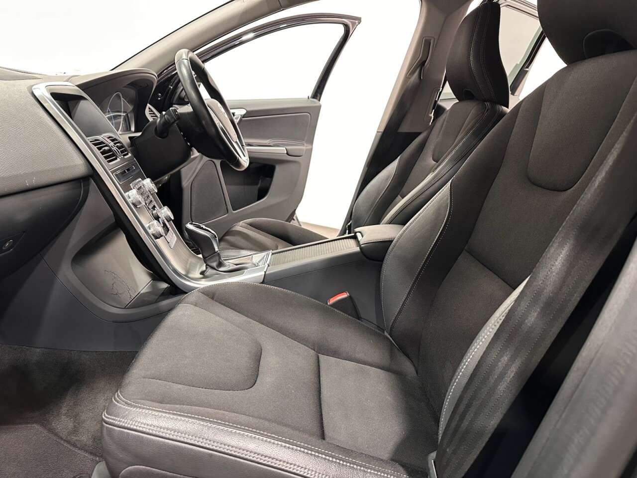 2015 VOLVO XC60 2015 VOLVO XC60