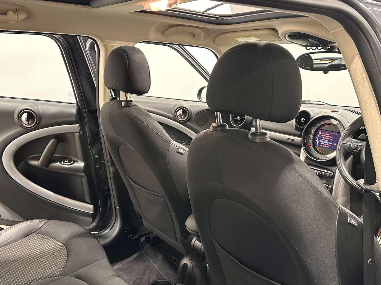 2015 MINI COUNTRYMAN 2015 MINI COUNTRYMAN