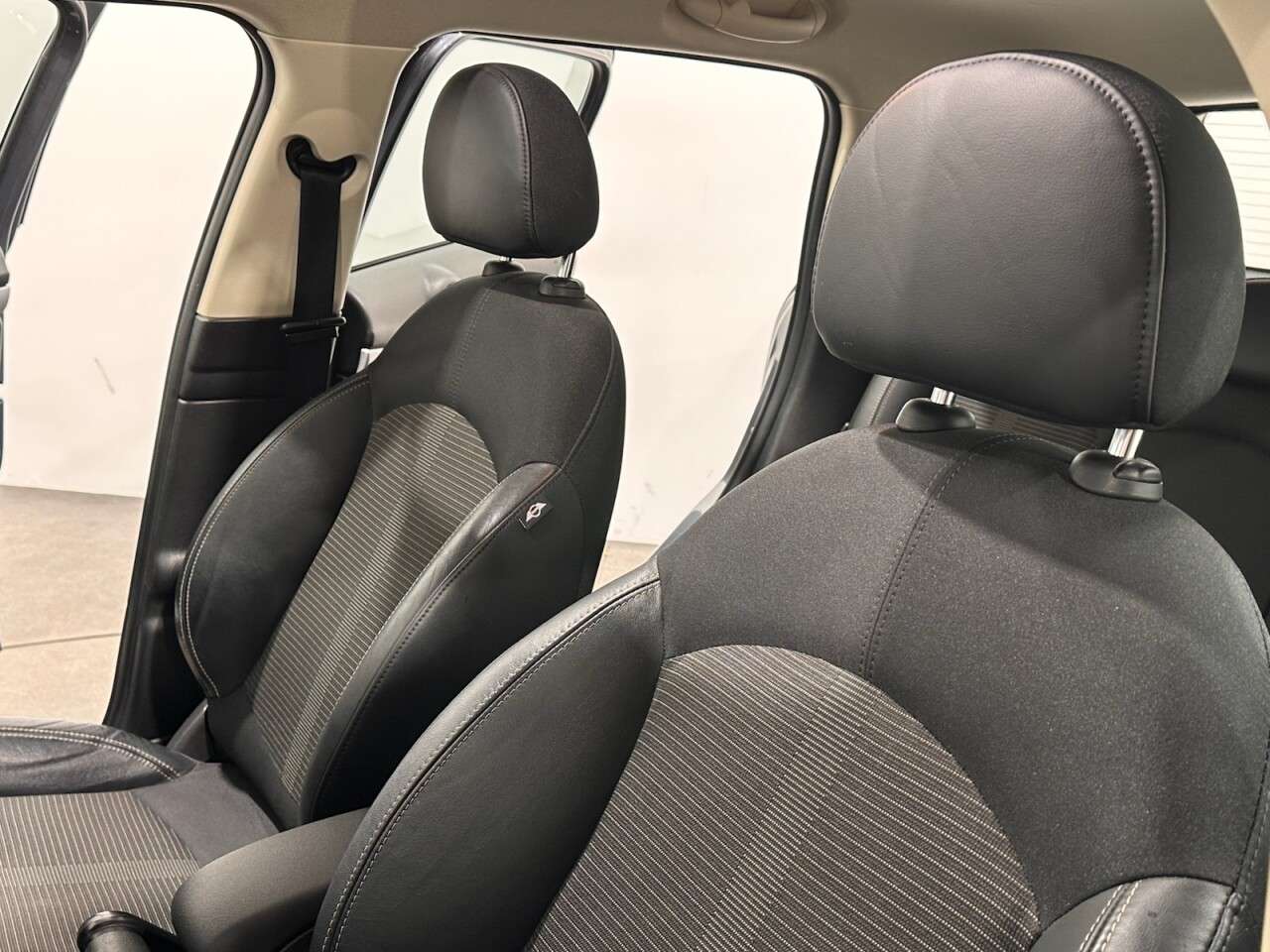 2015 MINI COUNTRYMAN 2015 MINI COUNTRYMAN